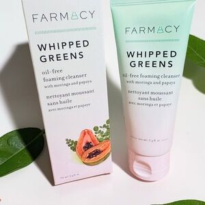 Farmacy Whipped Greens Foaming Cleanser - Mint Green & White